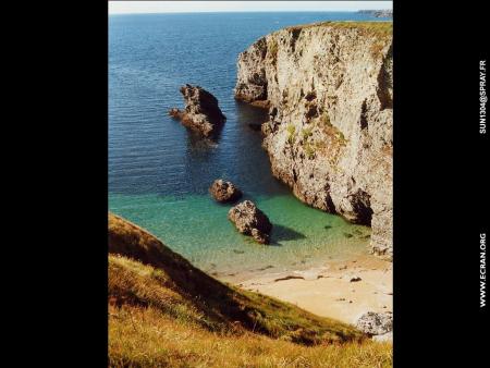 une crique à belle-ile en mer  joliiiiii !!!